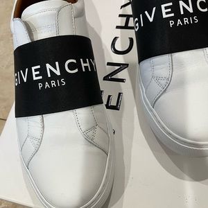 Givenchy- Urban street Logo Sneaker- women’s Size 41